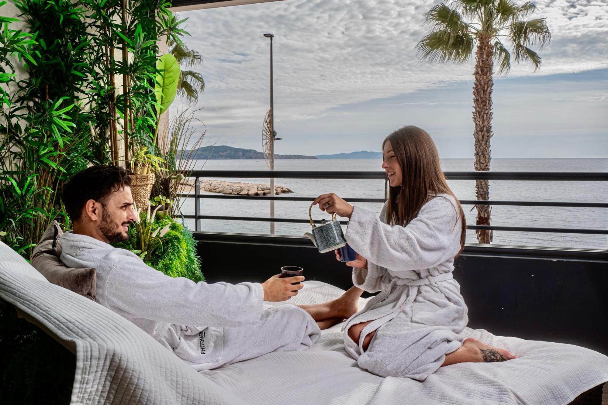 Blue Summer Vibes Mini Studio For Two, Ac, Parking, Beach At 50M, Spa Access -2 La Ciotat Kültér fotó